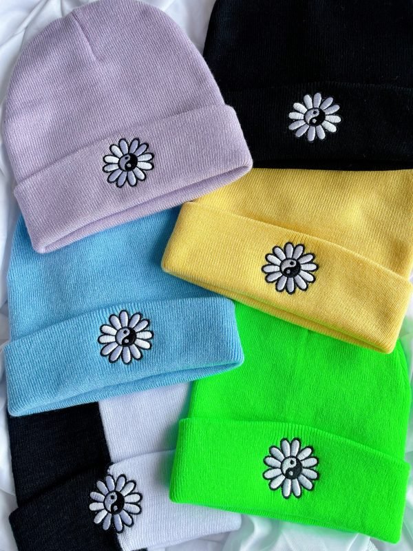 Beanie yin yang amarillo pastel - Imagen 2