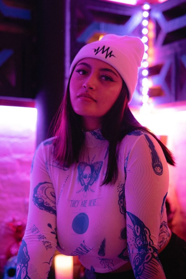 Beanie white logo Marciana 👽🤍 - Imagen 4